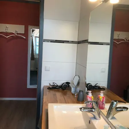 Ginstertraum דירה